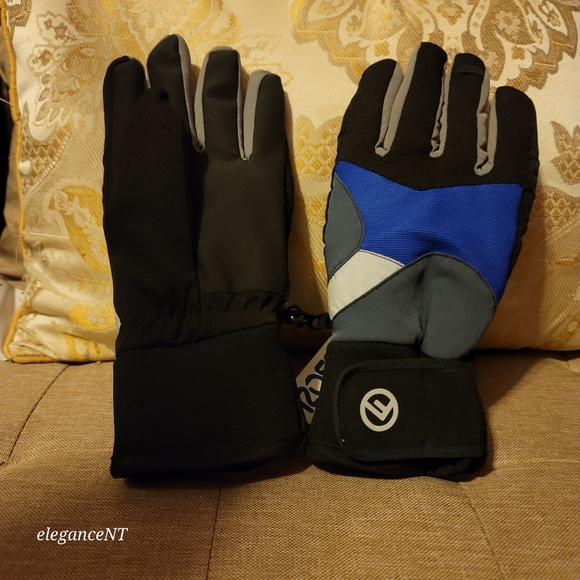 Insulated Kids / Youth Winter Black/Blue/Gray Gloves L/XL NWT - Picture 3 of 6